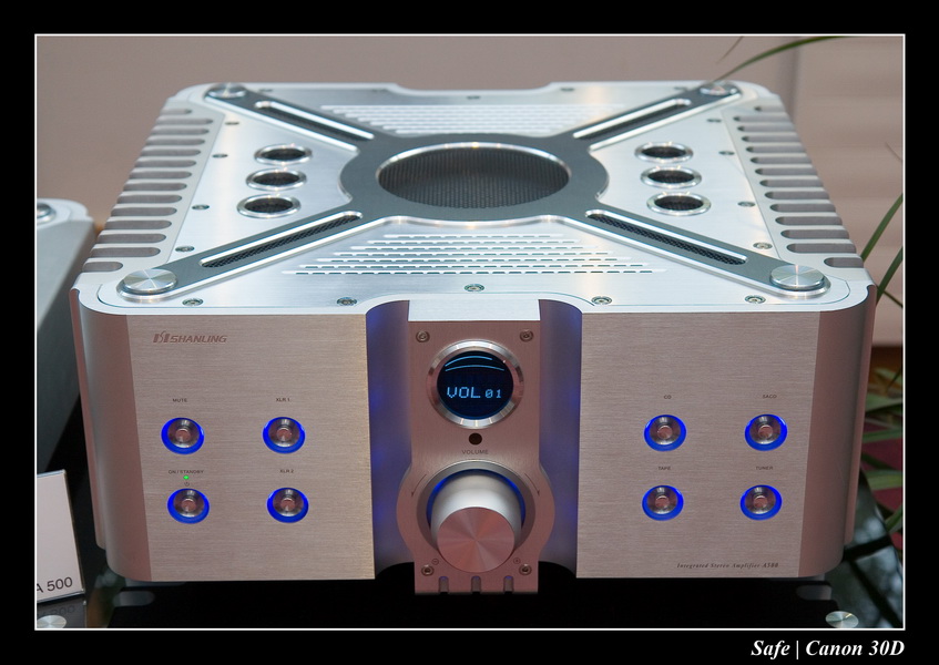 2006 - 10 - Salon hifi sofitel - 157